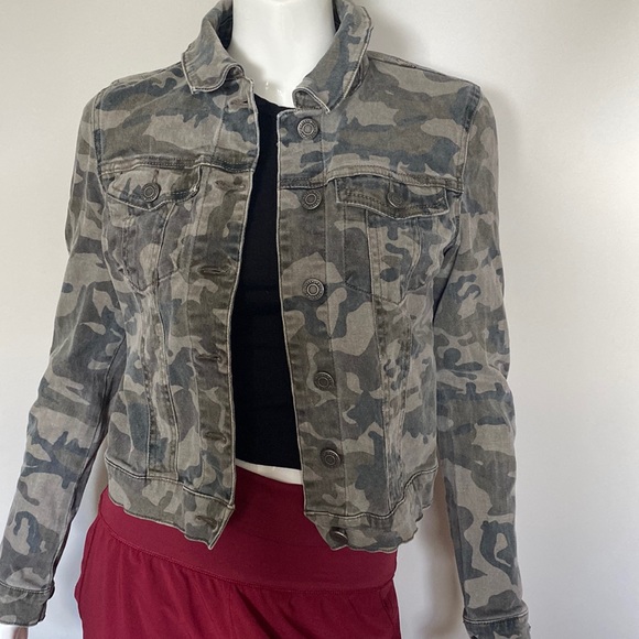 Camo Jean jacket. - Picture 1 of 5
